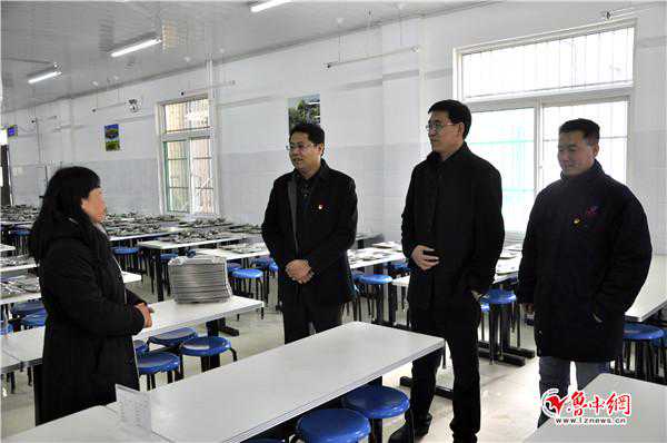 淄博热力访民问暖 服务用户最后一百米做用户贴心人