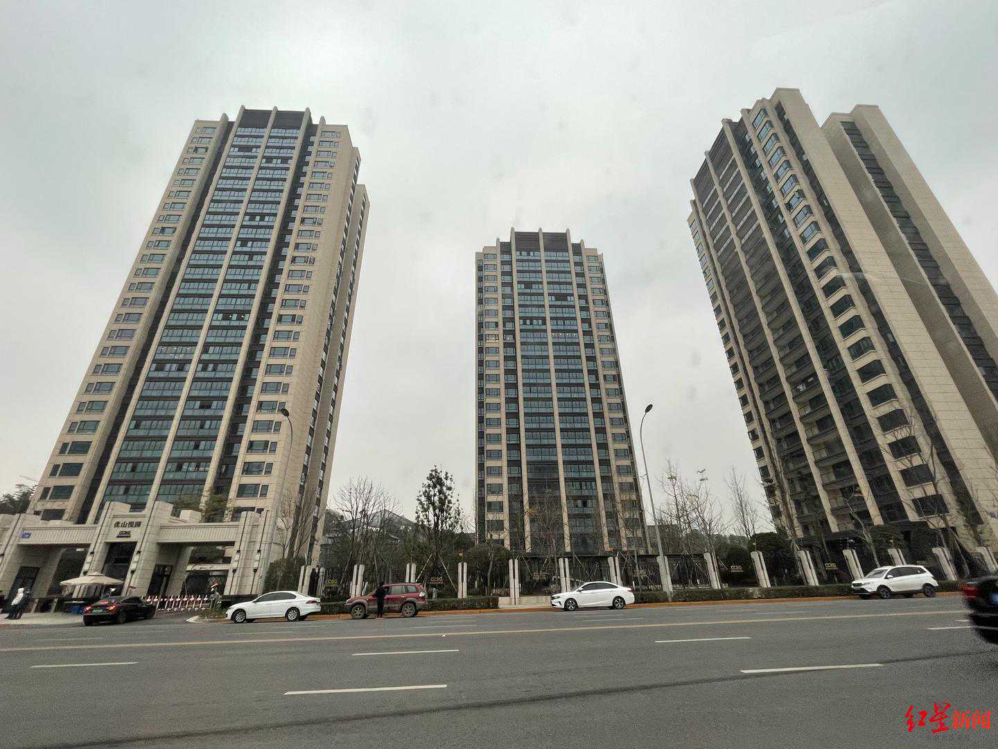 精装房中央空调为啥制热才十五六度 开发商：个别设备有故障
