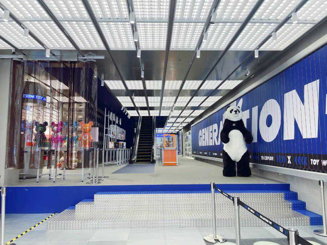 TOP TOY、X11首店连开，成都或将迎来潮玩品牌跑马圈地热？