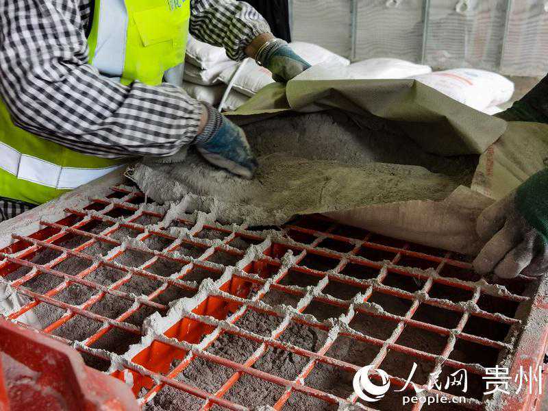 121天成墙29万方 磷石膏喷筑墙体成贵州高校建材新宠