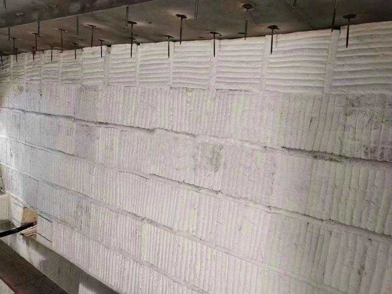 整体采用硅酸铝纤维模块为窑衬的优缺点