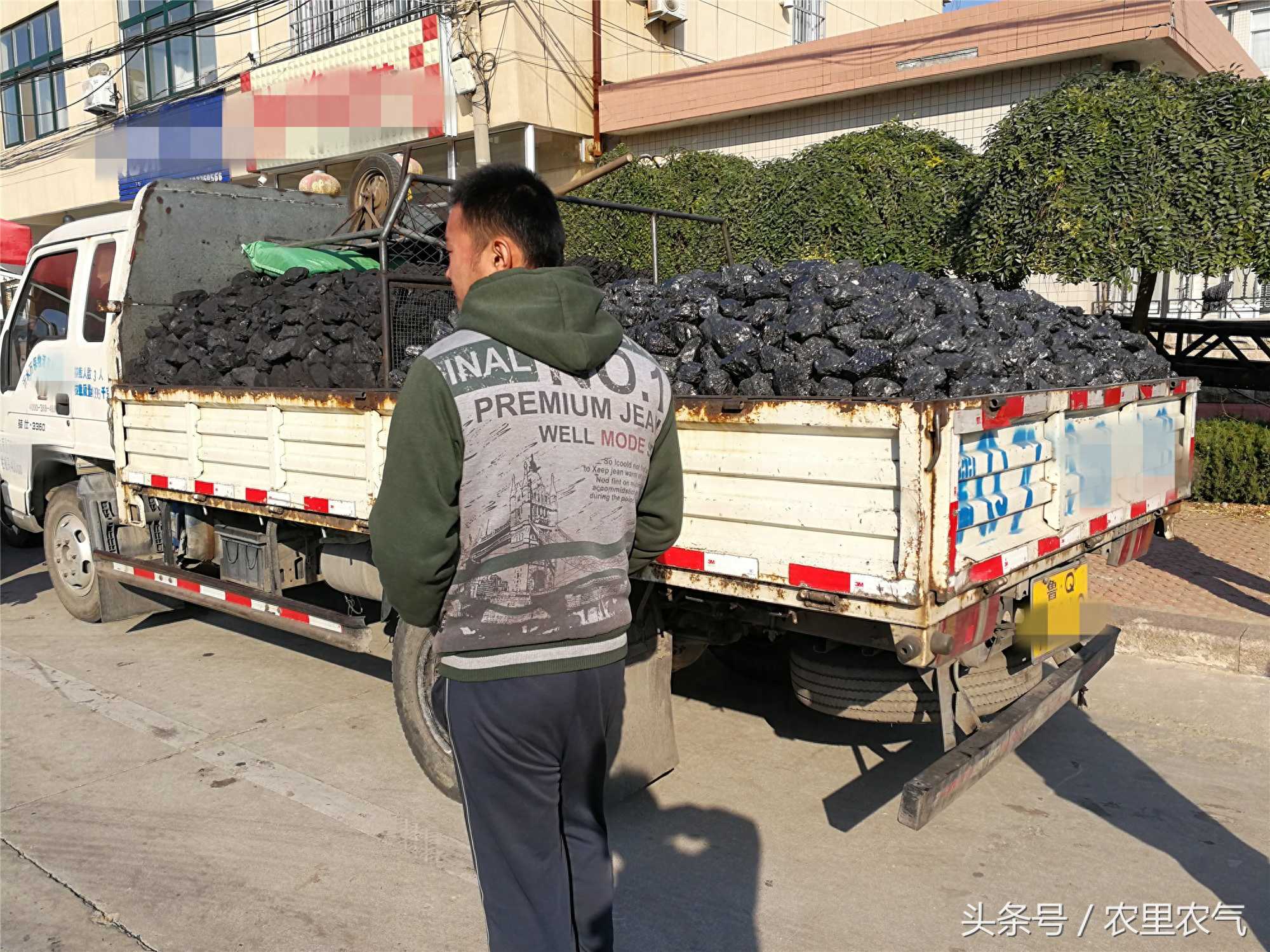 胶东农村的土暖气，供暖不比城里差，开支也是一大笔