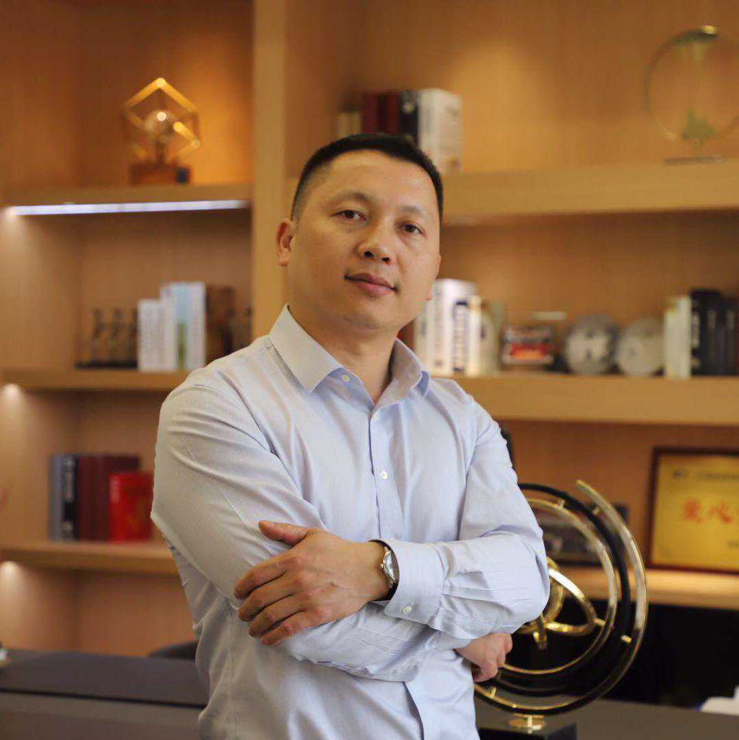 倾心“经”沃居  高瞻“营”别墅——刘飞武不惑之年的建装事业