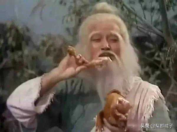 河南老大哥卖黄泥叫花鸡，每个40元，月入三十万