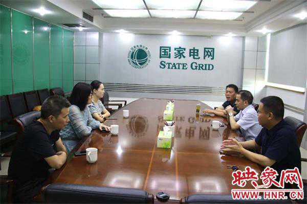 光山县供电公司：服务暖人心 锦旗送上门